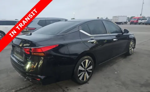 More photos of 2021 Nissan Altima 2.5 SV at Auto Boutique Texas, TX