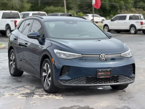 Photos of 2023 Volkswagen ID.4 Pro for sale in Alvin, TX at Auto Boutique Texas