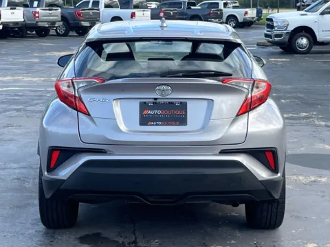 More photos of 2020 Toyota C-HR XLE at Auto Boutique Texas, TX