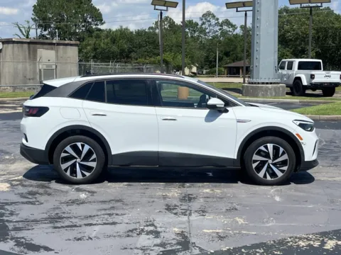 More photos of 2023 Volkswagen ID.4 Pro at Auto Boutique Texas, TX