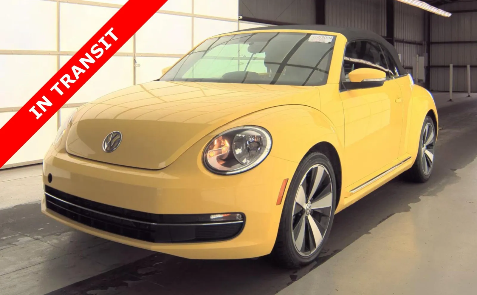 2013 Volkswagen Beetle 2.0L Conv. TDI DSG's photo