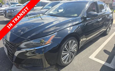 Black 2023 Nissan Altima 2.5 SL for sale in Alvin, TX
