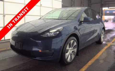 Blue 2024 Tesla Model Y Long Range for sale in Alvin, TX