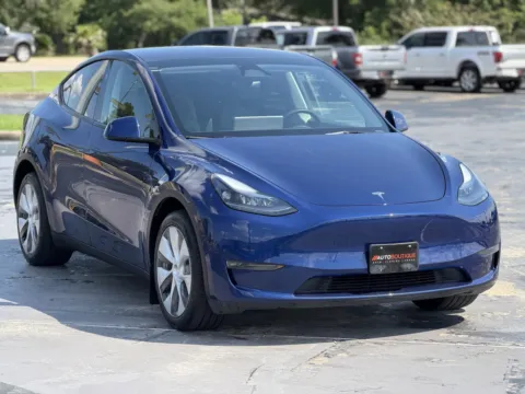 Photos of 2024 Tesla Model Y Long Range for sale in Alvin, TX at Auto Boutique Texas