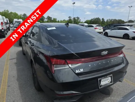More photos of 2021 Hyundai Elantra SEL at Auto Boutique Texas, TX