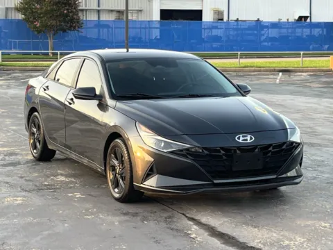 Photos of 2021 Hyundai Elantra SEL for sale in Alvin, TX at Auto Boutique Texas