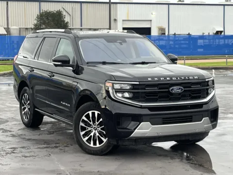 Another view of 2025 Ford Expedition Platinum for sale in Alvin, TX at Auto Boutique Texas