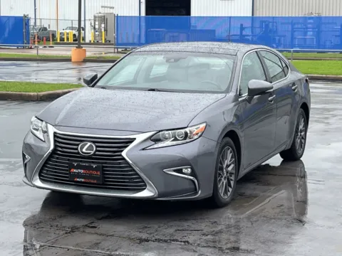 Another view of 2018 Lexus ES 350 for sale in Alvin, TX at Auto Boutique Texas