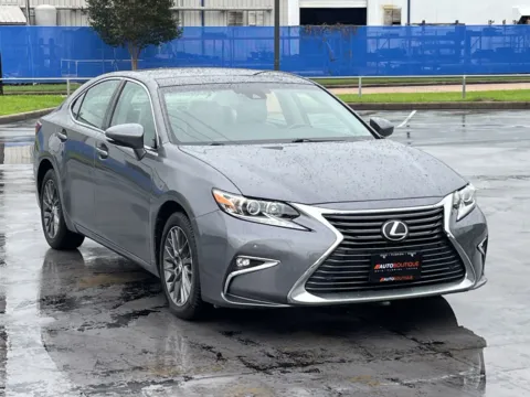 Photos of 2018 Lexus ES 350 for sale in Alvin, TX at Auto Boutique Texas