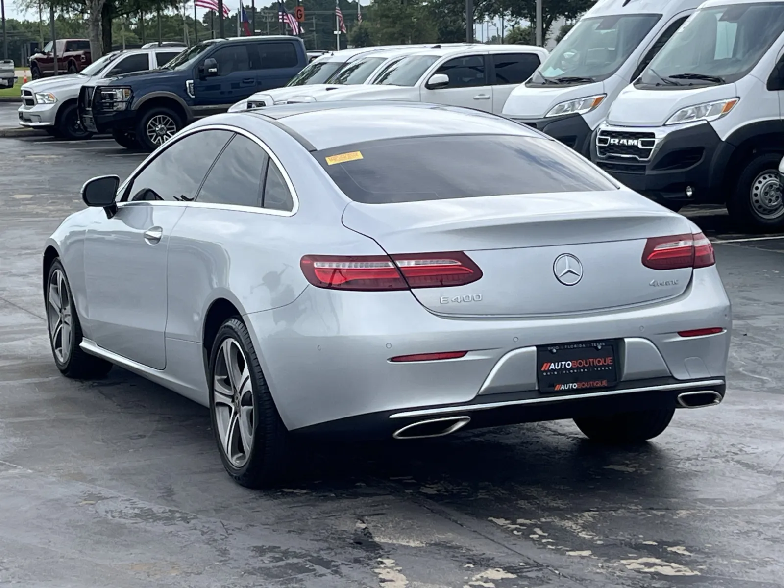 Mercedes-Benz E-Class photo 6