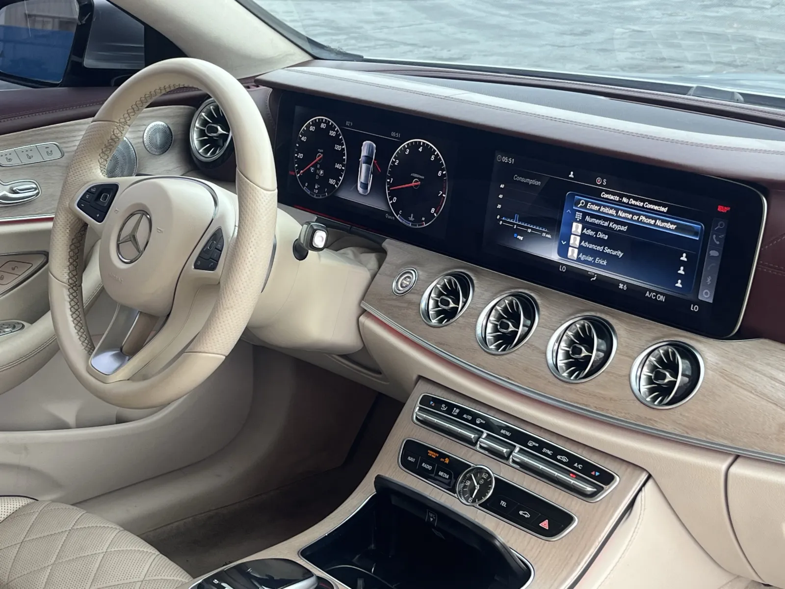 Mercedes-Benz E-Class photo 14