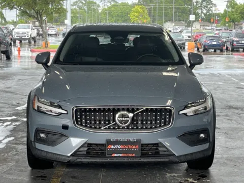 More photos of 2024 Volvo V60 Cross Country Plus at Auto Boutique Texas, TX