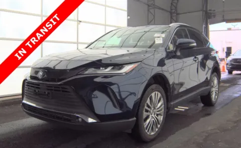 Blue 2023 Toyota Venza XLE for sale in Alvin, TX