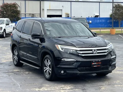 Another view of 2018 Honda Pilot EX-L for sale in Alvin, TX at Auto Boutique Texas