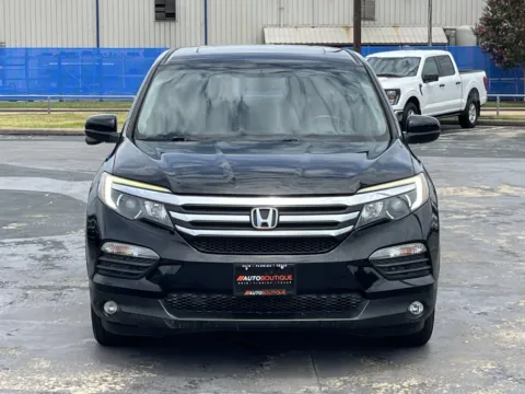 More photos of 2018 Honda Pilot EX-L at Auto Boutique Texas, TX