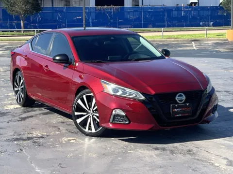 Photos of 2021 Nissan Altima 2.0 SR for sale in Alvin, TX at Auto Boutique Texas