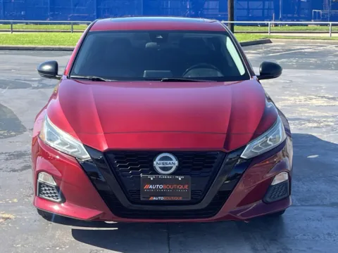 More photos of 2021 Nissan Altima 2.0 SR at Auto Boutique Texas, TX