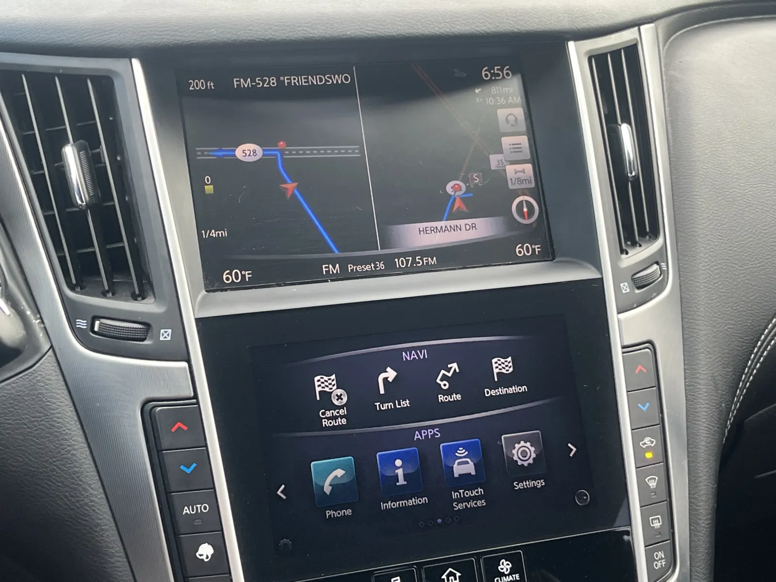 Infiniti Q60 photo 6