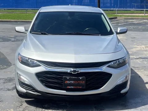 More photos of 2022 Chevrolet Malibu RS at Auto Boutique Texas, TX