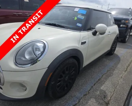 White 2018 MINI Hardtop 2 Door Cooper for sale in Alvin, TX