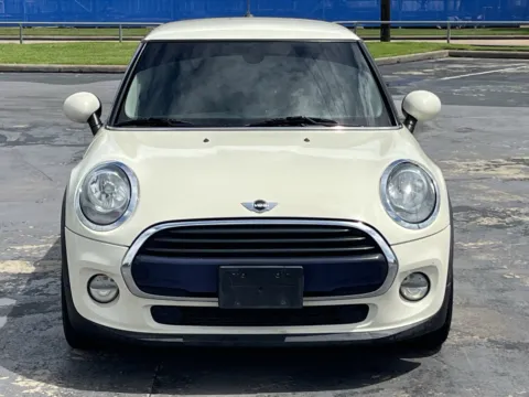 More photos of 2018 MINI Hardtop 2 Door Cooper at Auto Boutique Texas, TX