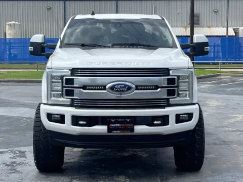 More photos of 2019 Ford Super Duty F-250 SRW Limited at Auto Boutique Texas, TX