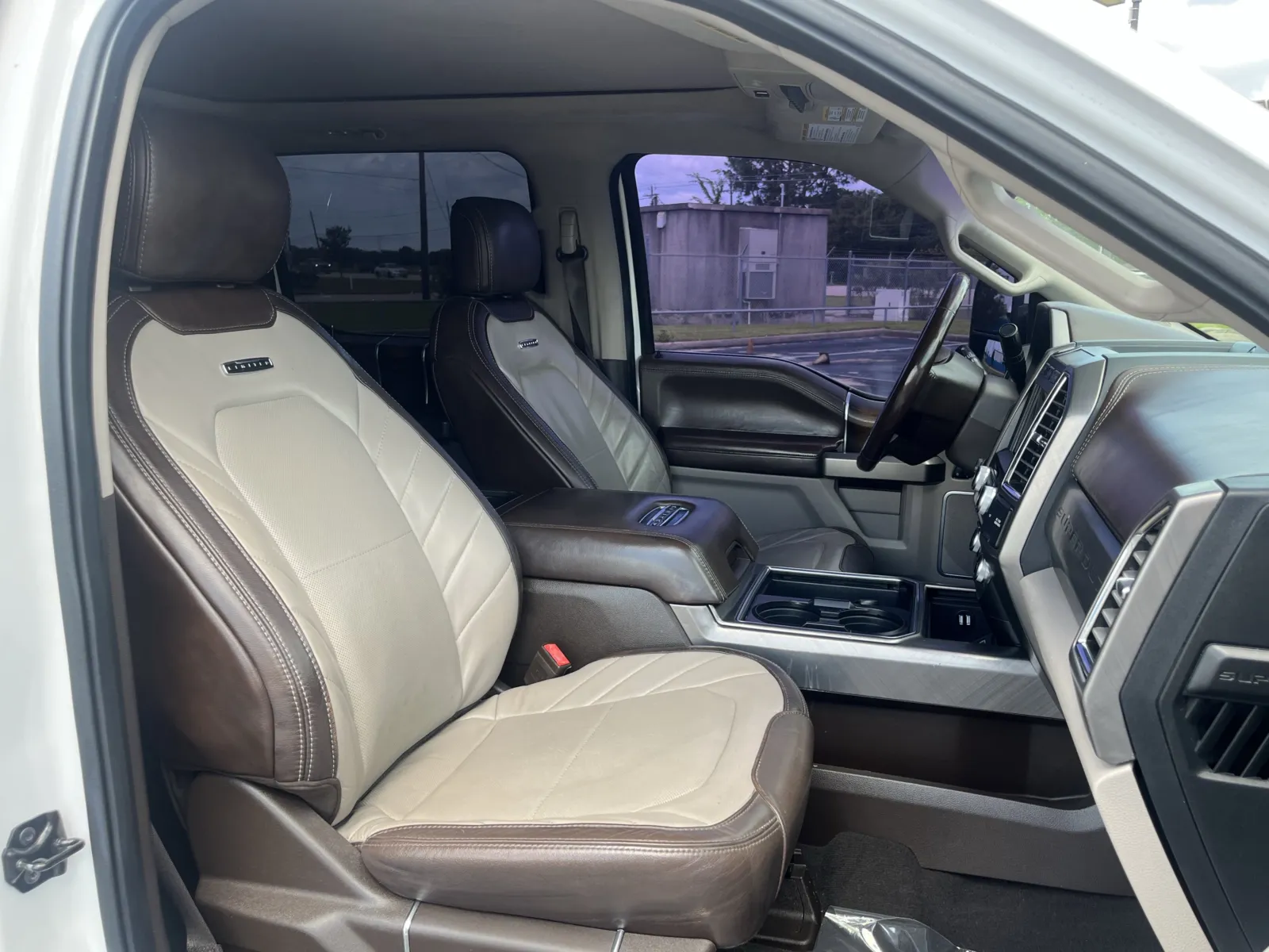 Ford F-250 photo 26