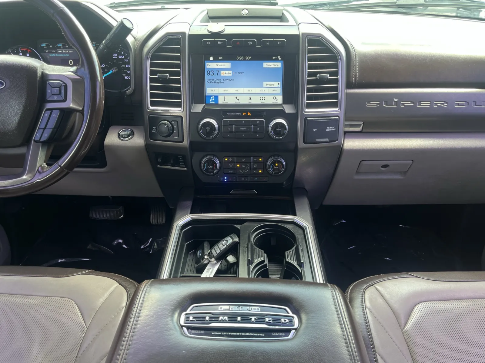 Ford F-250 photo 22