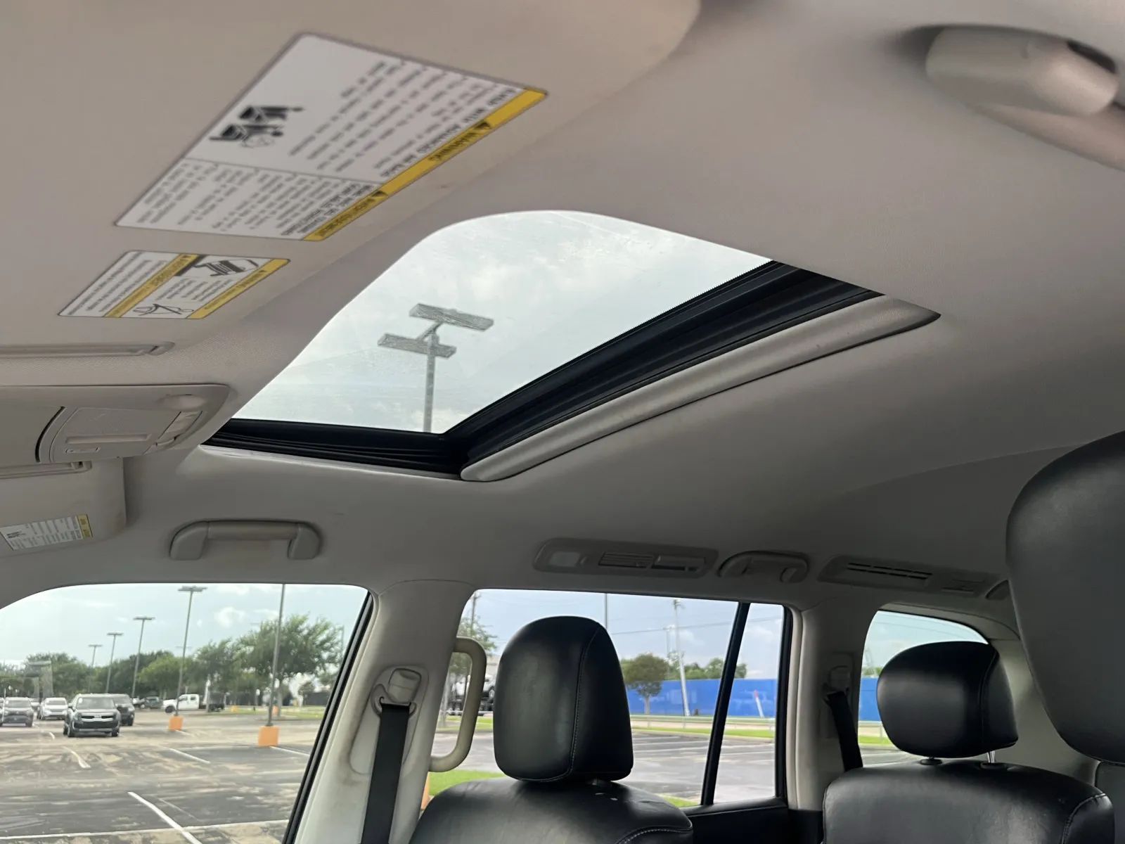 Infiniti QX80 photo 28