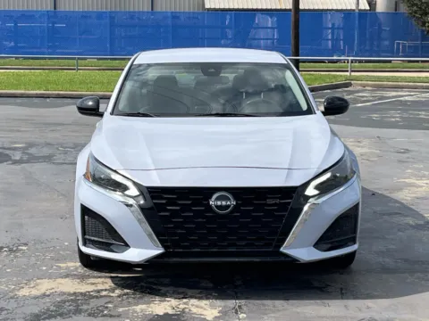 More photos of 2024 Nissan Altima 2.5 SR at Auto Boutique Texas, TX