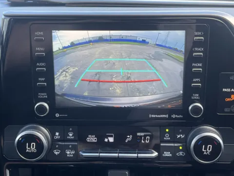 More photos of 2021 Toyota Highlander LE at Auto Boutique Texas, TX