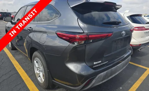 More photos of 2021 Toyota Highlander LE at Auto Boutique Texas, TX
