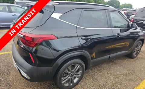 More photos of 2021 Kia Seltos S at Auto Boutique Texas, TX