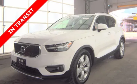 White 2020 Volvo XC40 Momentum for sale in Alvin, TX