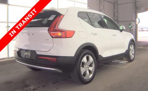 More photos of 2020 Volvo XC40 Momentum at Auto Boutique Texas, TX