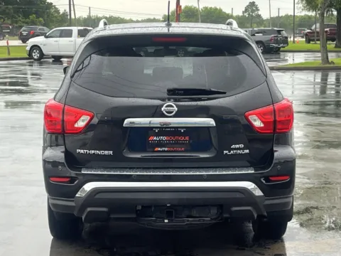 More photos of 2017 Nissan Pathfinder Platinum at Auto Boutique Texas, TX