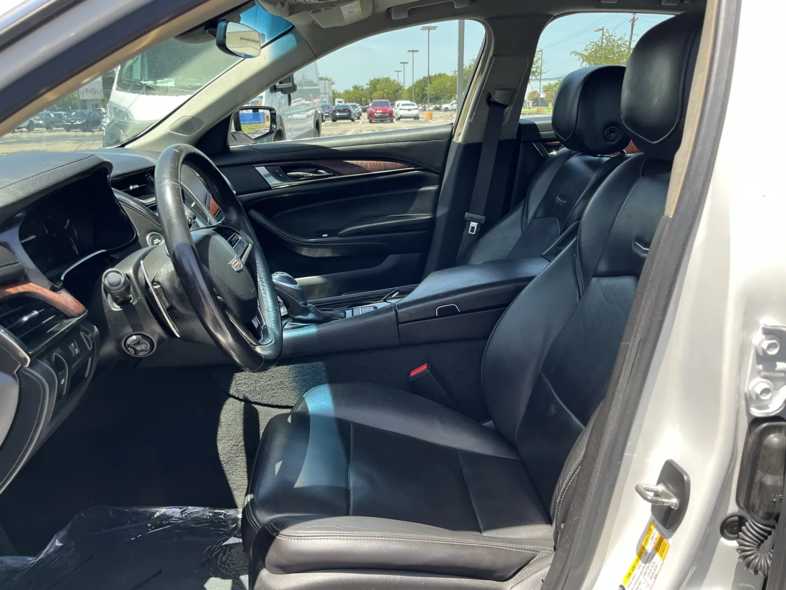 Cadillac CTS photo 22