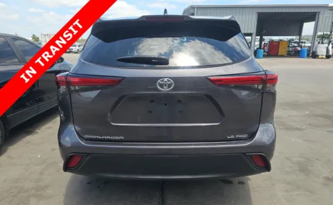 More photos of 2022 Toyota Highlander LE at Auto Boutique Texas, TX