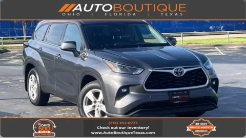 Gray 2022 Toyota Highlander LE for sale in Alvin, TX