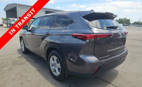 More photos of 2022 Toyota Highlander LE at Auto Boutique Texas, TX