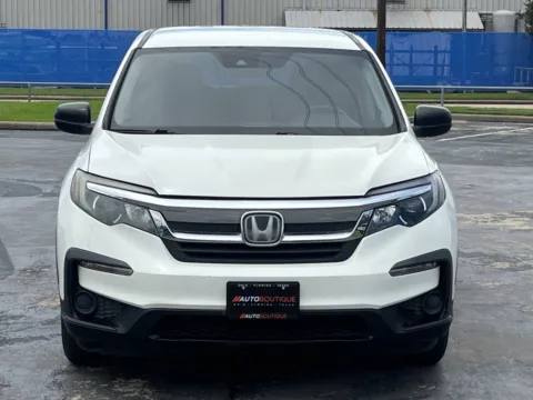 More photos of 2019 Honda Pilot LX at Auto Boutique Texas, TX