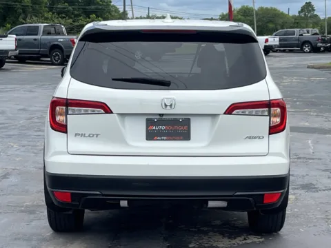 More photos of 2019 Honda Pilot LX at Auto Boutique Texas, TX