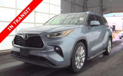 Gray 2022 Toyota Highlander Limited for sale in Alvin, TX