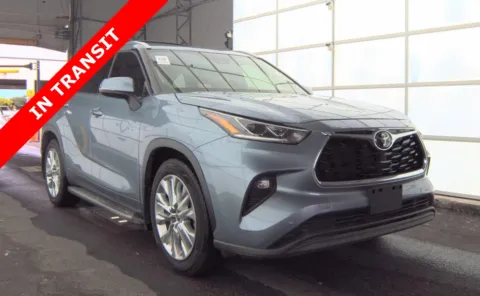 Another view of 2022 Toyota Highlander Limited for sale in Alvin, TX at Auto Boutique Texas