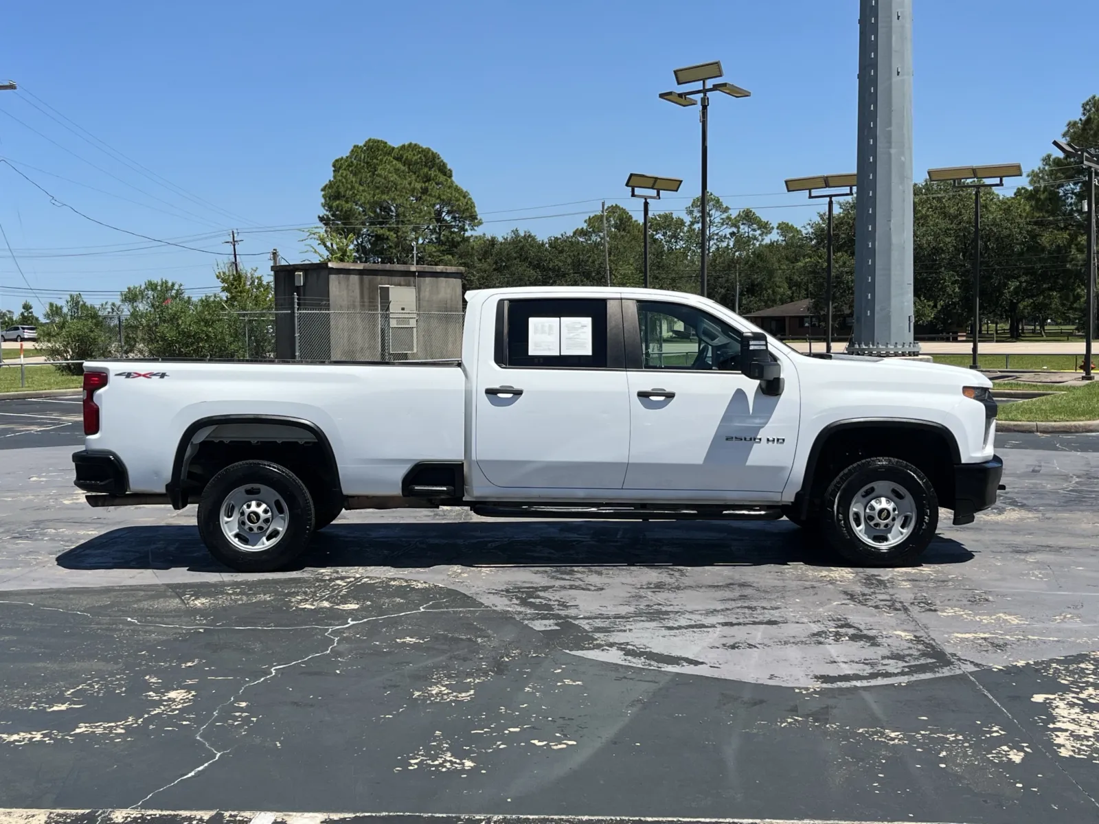 Chevrolet Silverado photo 9