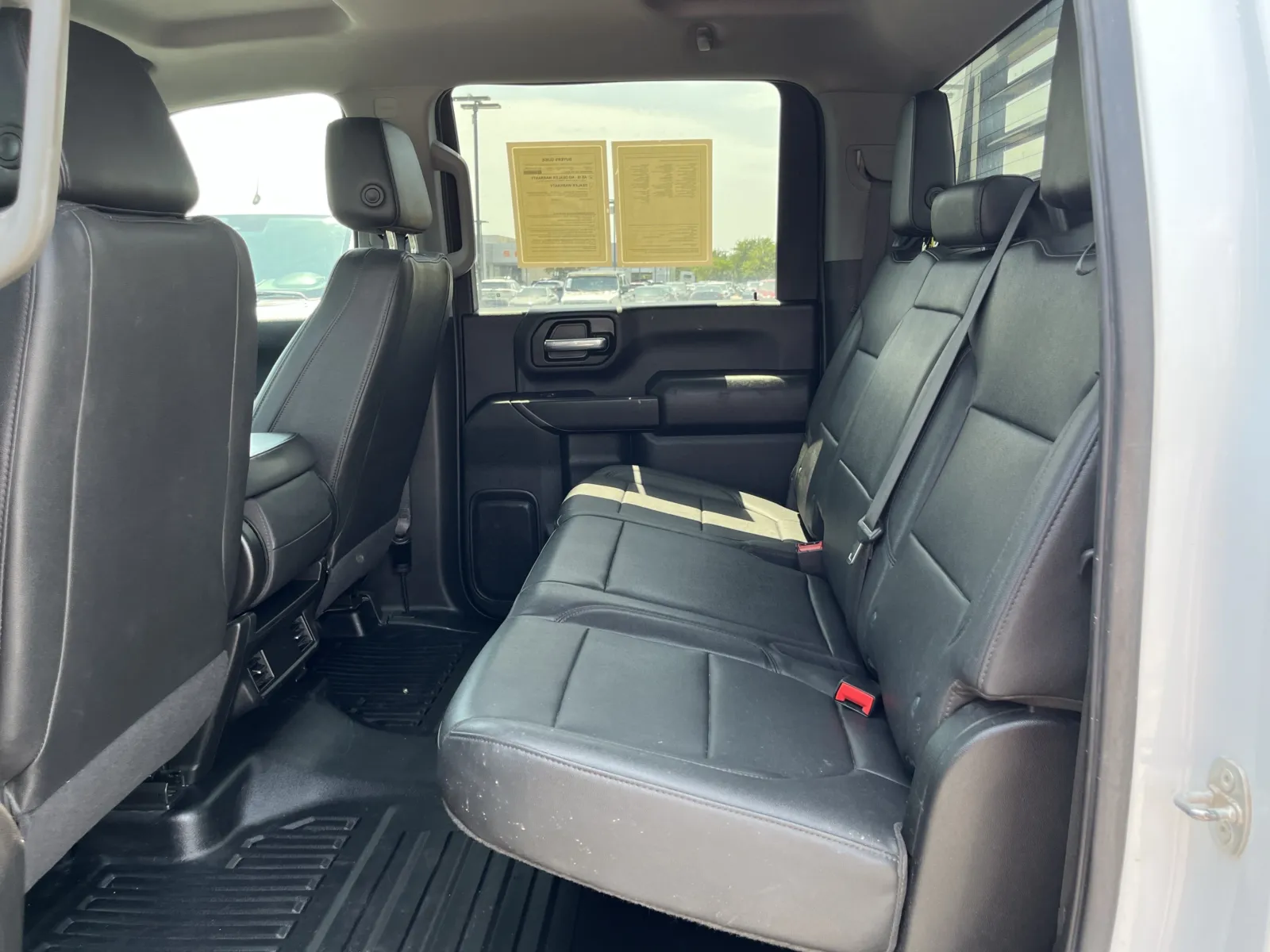 Chevrolet Silverado photo 24