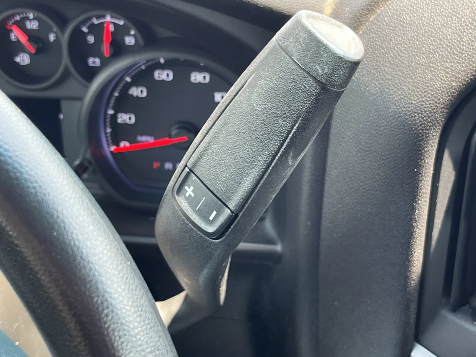 Chevrolet Silverado photo 17