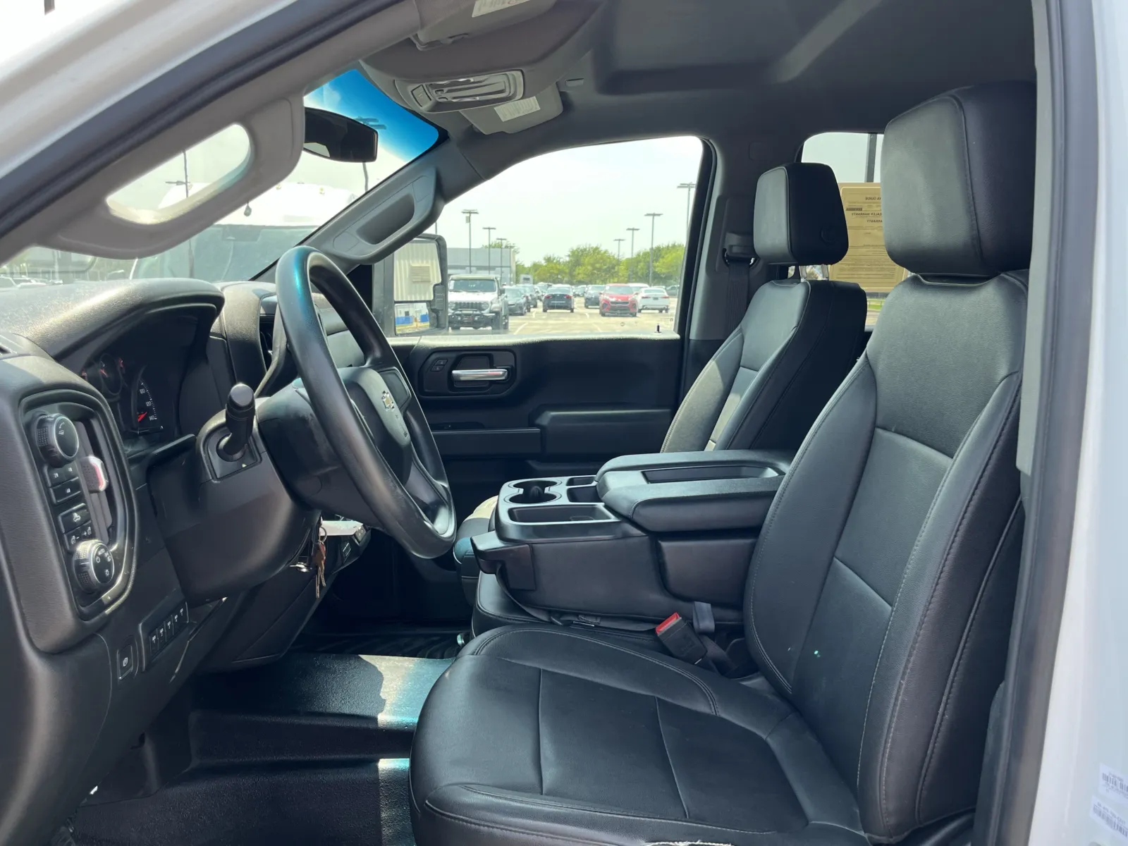 Chevrolet Silverado photo 22