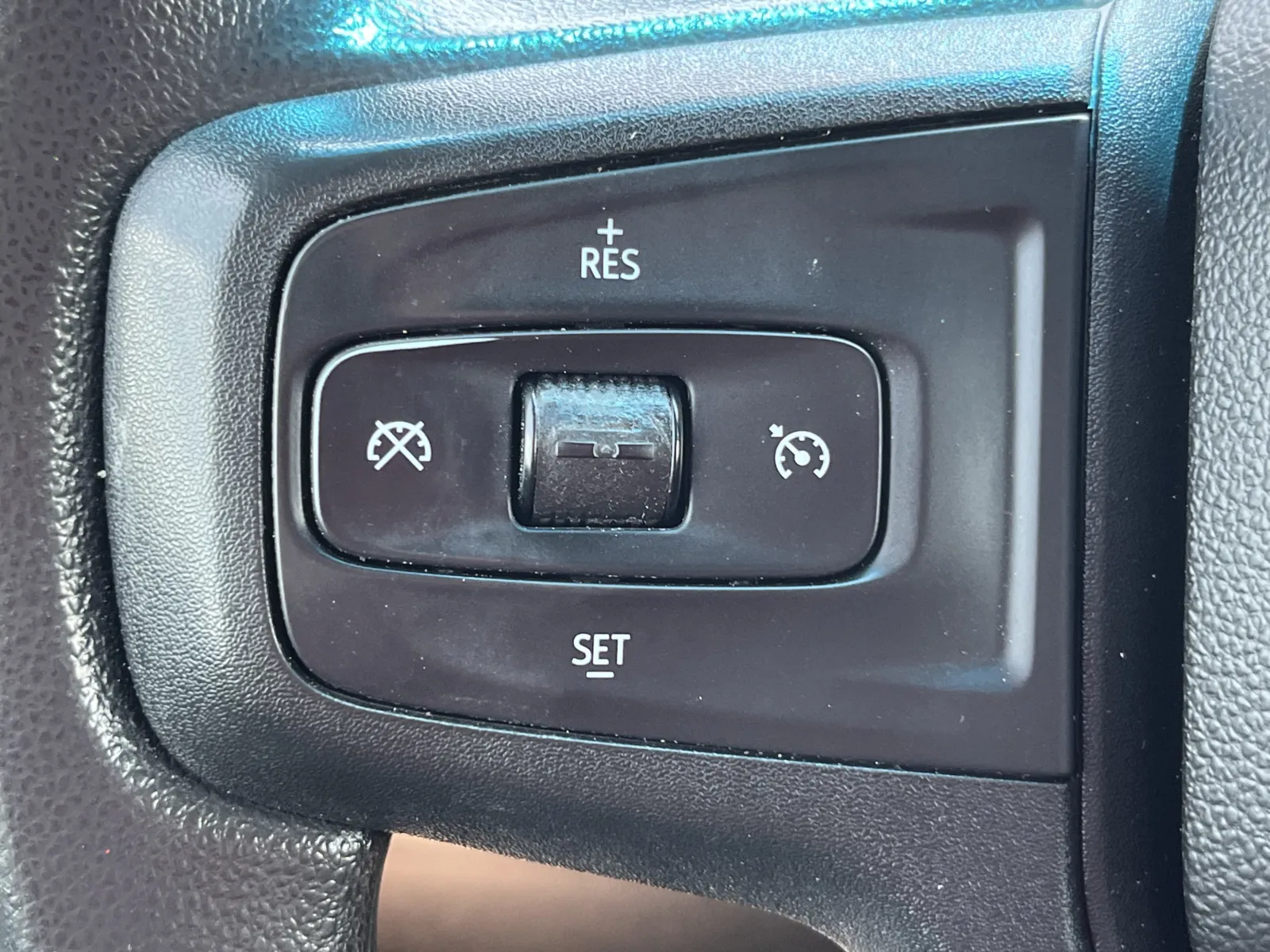 Chevrolet Silverado photo 15