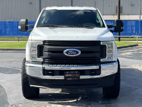 More photos of 2017 Ford Super Duty F-250 SRW XL at Auto Boutique Texas, TX